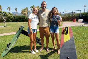 Les campiones del món de kitesurf Gisela Pulido i Daniela Moroz visiten Castelló per a formar a esportistes locals