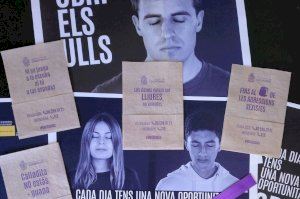 «Obri els ulls» reforça la campanya contra les agressions sexistes en Festes