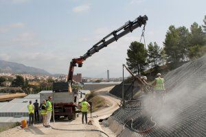 Recta final de les obres del cunetó est del polígon Santiago Payá - (foto 4) Recta final de les obres del cunetó est del polígon Santiago Payá - (foto 4)
