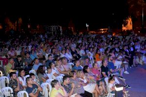 Fútbol, pregón y música para disfrutar del sábado en las Fiestas de Agosto de Cabanes - (foto 2) Fútbol, pregón y música para disfrutar del sábado en las Fiestas de Agosto de Cabanes - (foto 2)