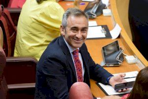 Barrachina denuncia que "el boicot del Botànic al puerto de Valencia favorece a puertos como el de Barcelona"
