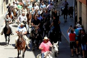 La Entrada Campera da el pistoletazo de salida a los actos taurinos de las fiestas de les Coves de Vinromà - (foto 2)