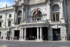 Récord de visitas al balcón del Ayuntamiento de Valencia