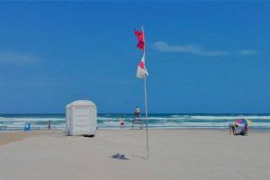 Un hombre pierde la vida en una playa de Oliva