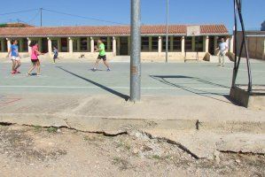 Los alumnos de Canet lo Roig empiezan el curso sin colegio