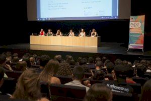 Prop de 800 alumnes participen en la primera sessió de les Jornades d'Acollida de l’UJI - (foto 2)