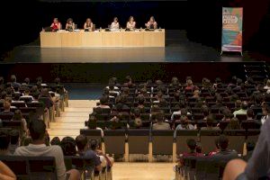 Prop de 800 alumnes participen en la primera sessió de les Jornades d'Acollida de l’UJI - (foto 3)