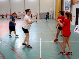 L'alcalde de Xàtiva visita als participants del Campus Inclusiu del Club Bàdminton Xàtiva