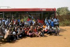 L’EMT dona una segona vida als seus autobusos donant-los a causes benèfiques