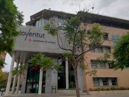 Els 13 centres de joventut  municipals  estaran oberts de nit i els caps de setmana