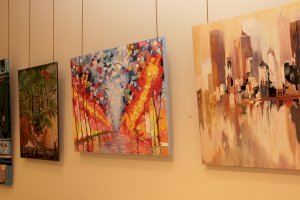 Inaugurada la exposición de pintura y bolillos de las alumnas del Centro de Formación de Caixa Rural de Burriana - (foto 2)