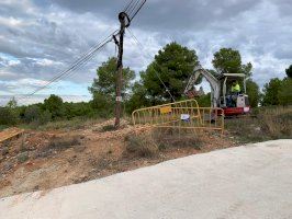 Comença la instal·lació de la fibra òptica en el polígon industrial i les urbanitzacions La Llomaina i Monte Horquera