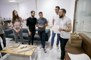 Estudiantat de Disseny de l’UJI mostra els seus productes en la Fira Hàbitat València - (foto 4)