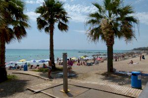 Benicàssim estudia ampliar los chiringuitos de playa a la zona sur