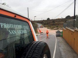 Protección Civil San Vicente colabora con Dolores tras el paso de la DANA