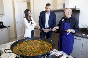 València Turisme arriba fins a París en la celebració del Dia Mundial de la Paella 2019