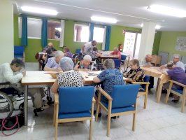 La Residencia de Ancianos de Cáritas Interparroquial de Burriana celebra el Día Mundial del Alzheimer