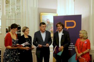 Política Lingüística presenta la primera memoria de la Oficina de Derechos Lingüísticos en Les Corts Valencianes