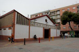 El Mercado Los Pinos de Manises celebra su 50 cumpleaños