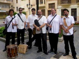 La asociación Amics de la música tradicional. Dolçainers de Sagunt y la Escola de dolçaina i tabal  Honorat Gil de Alfarp ofrecerán un concierto de intercambio