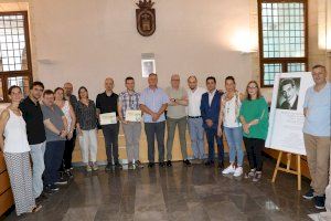 Salvador Bayarri y Antoni Galdón, premiados en el V certamen “Pascual Enguídanos-George H. White” Salvador Bayarri y Antoni Galdón, premiados en el V certamen “Pascual Enguídanos-George H. White”