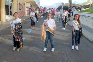 Benicàssim reprén l'activitat taurina amb entrada, exhibició i embolada