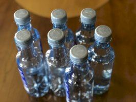 El Ayuntamiento de Xàtiva suprimirá el uso de botellas de plástico