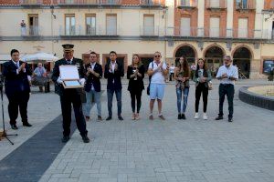 Nules homenajea al inspector jefe de la Policia Local en el dia de la celebración de su patrón