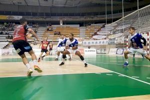 Se escapan los puntos en el tramo final del partido