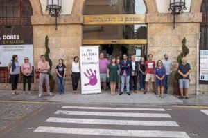 Sagunt guarda un minut de silenci en senyal de condemna i repulsa pel presumpte assassinat masclista ocorregut a Las Palmas de Gran Canària