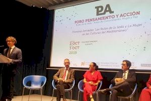 Colomer reivindica el turismo como el 'derecho a conocer y compartir las diferentes visiones del mundo'