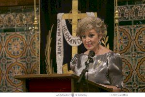 Presentación de la Madrina de la Semana Santa de Gandia 2020, y Camarera del Cristo Resucitado, Sra. Xaro Pérez Aparisi