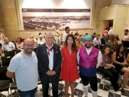 El pregón y la proclamación de cargos dan inicio a las fiestas del Pilar en Elche