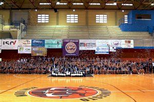 El Ayuntamiento muestra su apoyo al Club Baloncesto Benidorm tras su reingreso en la Liga EBA