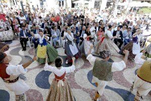 Alicante celebra el 9 d'Octubre - (foto 8)