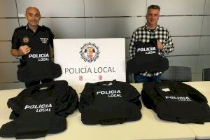 Xilxes dota de chalecos antibalas a la plantilla de la Policía Local