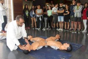 Medicina Intensiva del Hospital General de Elche recuerda que la Reanimación Cardiopulmonar Básica aumenta hasta un 20% la supervivencia