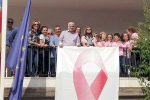 Altea es suma a la commemoració del Dia Mundial contra el Càncer de Mama amb diverses activitats