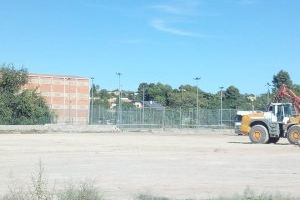 El PP pide que se "destinen los 586.000 euros de los campos de fútbol previstos en El Prat a mejoras, remodelación y ampliación en El Canó"