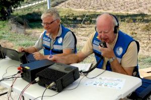 Los radioaficionados del Radio Club CQ Torrevieja activan el Parque Natural de Las Lagunas de Torrevieja y la Mata