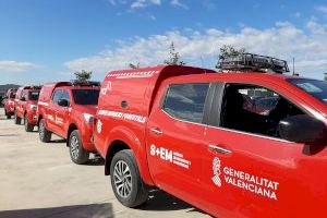 Emergencias suma ocho nuevos vehículos a la flota del servicio de los bomberos forestales de la Generalitat