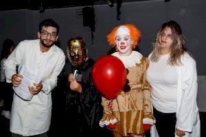 Más de doscientos jóvenes disfrutan en Mislata de un fin de semana de ocio saludable ambientado en Halloween