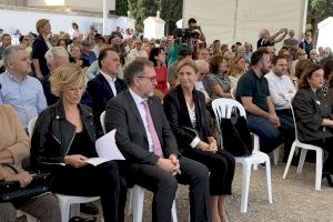 José Martí assisteix a l'homenatge a les víctimes del franquisme realitzat en el cementeri de Castelló