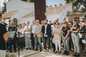 Gandia assisteix a l’inici de l’exhumació de la fossa 100 de Paterna