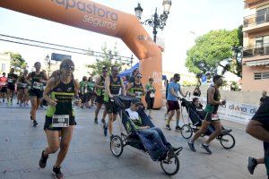 La 10K Solidaria Divina Pastora Burjassot, a beneficio de AVAPACE, recauda más de 8000 euros