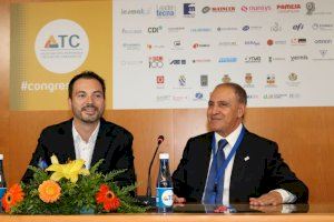 Ximo Huguet participa en la clausura del congrés de l'Associació de Tècnics Ceràmics de Castelló