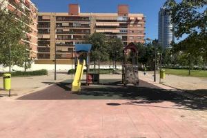 El Ayuntamiento inicia las obras de mejora de los parques infantiles de Beniferri con una inversión de cerca de 46.000 euros