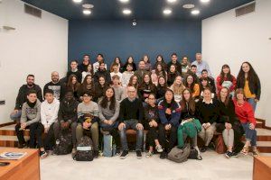 El alumnado de los institutos de Alaquàs protagoniza el Foro Juvenil celebrado en el Salón de Plenos del Ayuntamiento