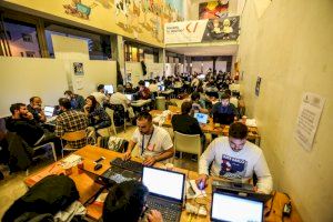 Torrevieja acoge la tercera edición del Hackathon de inovación en tecnología y turismo "Hackea tu destino"