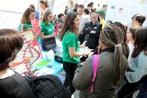 La Facultad de Física convoca la feria-concurso Experimenta para fomentar la ciencia y la divulgación en estudiantado preuniversitario